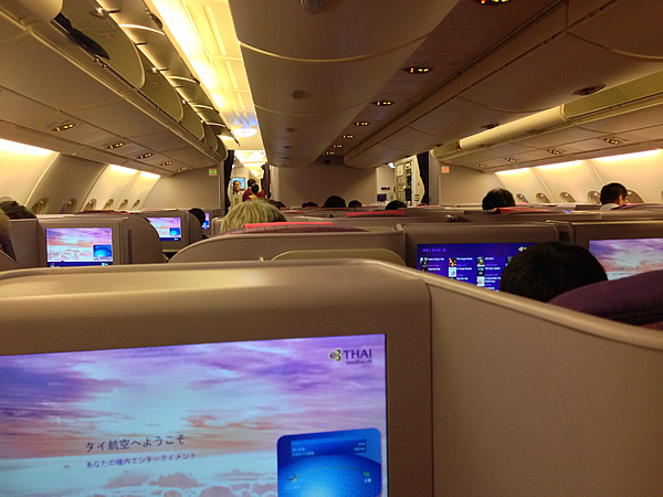 TG622 バンコク-関西 タイ航空 A380ロイヤルシルククラス搭乗記