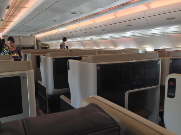 SQ619 関西発 シンガポール航空 夏休み限定 A380ビジネスクラス搭乗記
