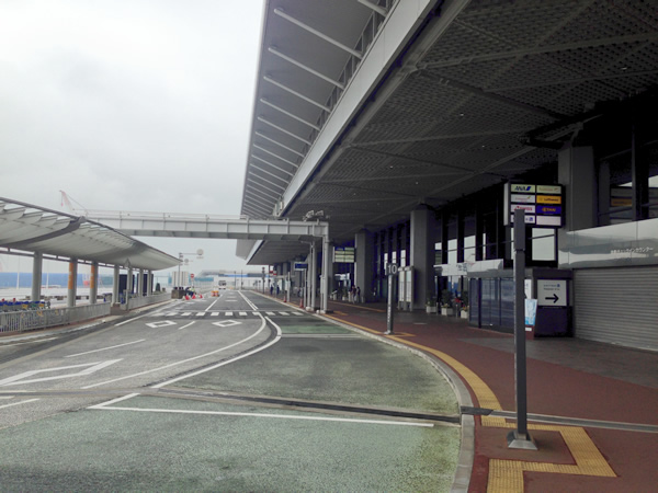 成田ターミナル1出発エントランス画像