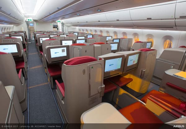 HX A350 ビジネスクラス画像