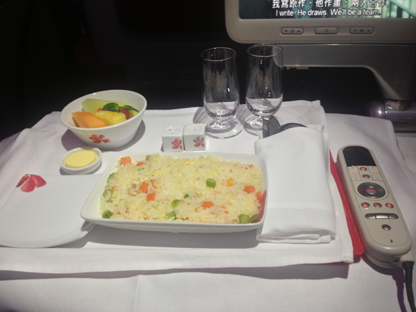 香港航空761便 HX761 香港発 バンコク 機内食 画像